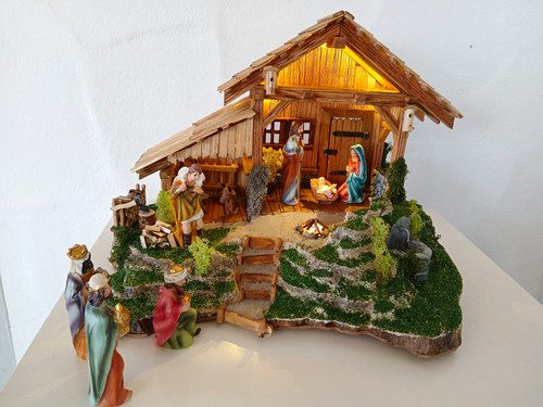 Weihnachtskrippe aus holz - weihnachtskrippe,