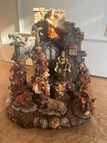 Weihnachtskrippe mit figuren - weihnachtskrippe,