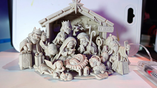 Moderne weihnachtskrippe mit - moderne,