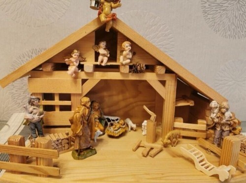 Weihnachtskrippe krippenstall - weihnachtskrippe,